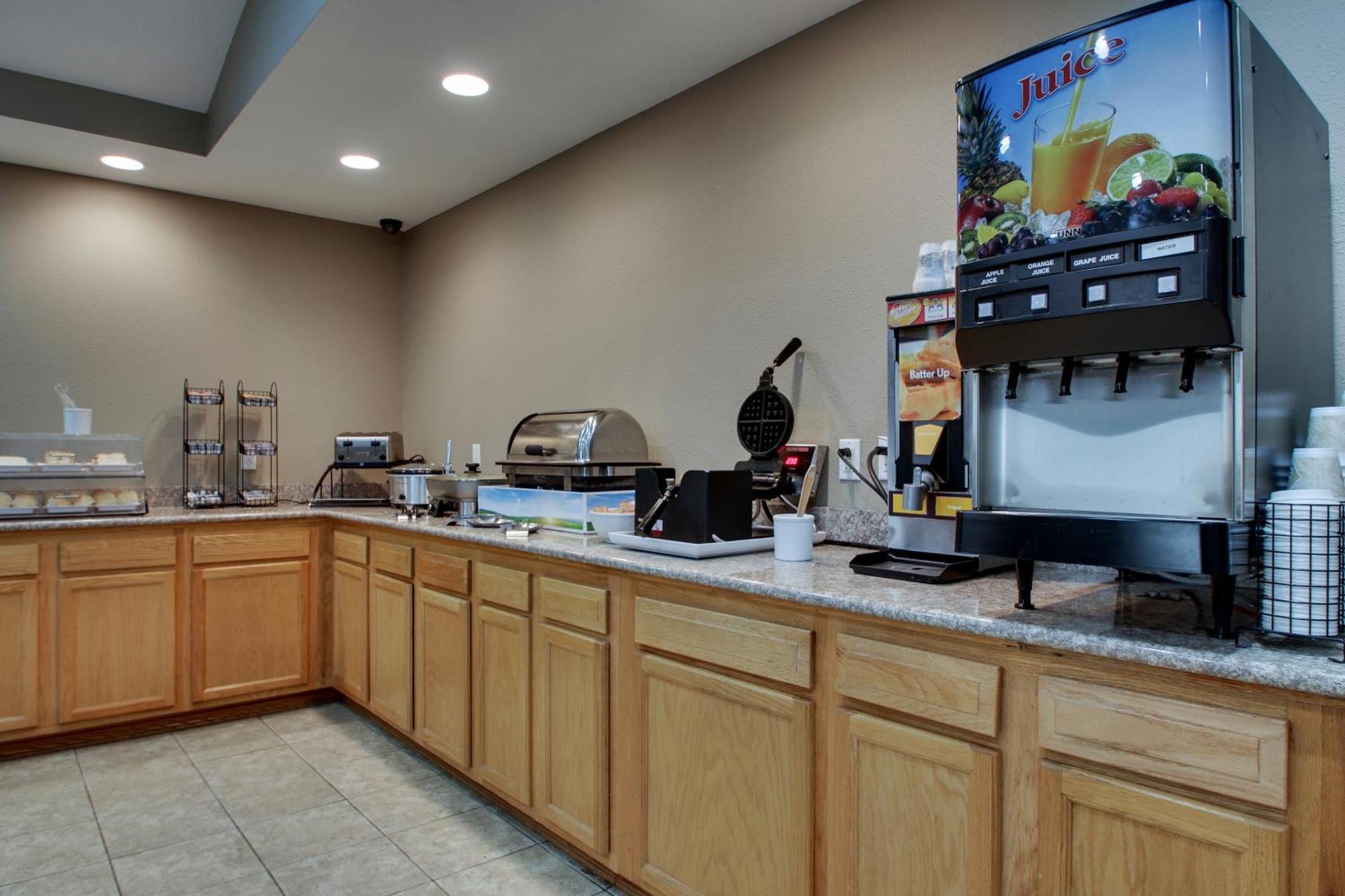Everspring Inn & Suites Oskaloosa Dış mekan fotoğraf