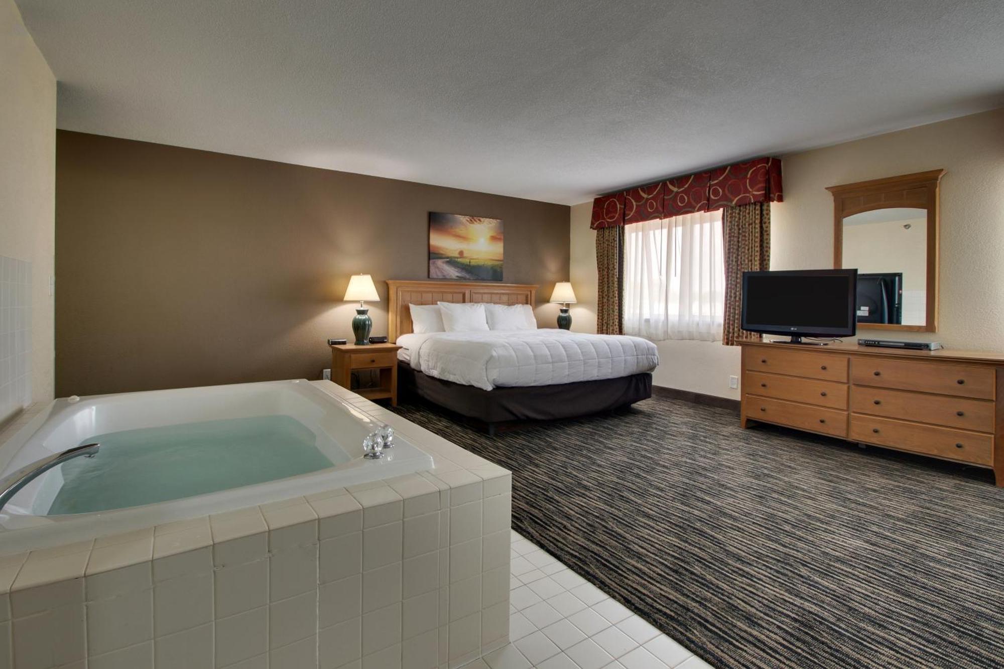 Everspring Inn & Suites Oskaloosa Dış mekan fotoğraf
