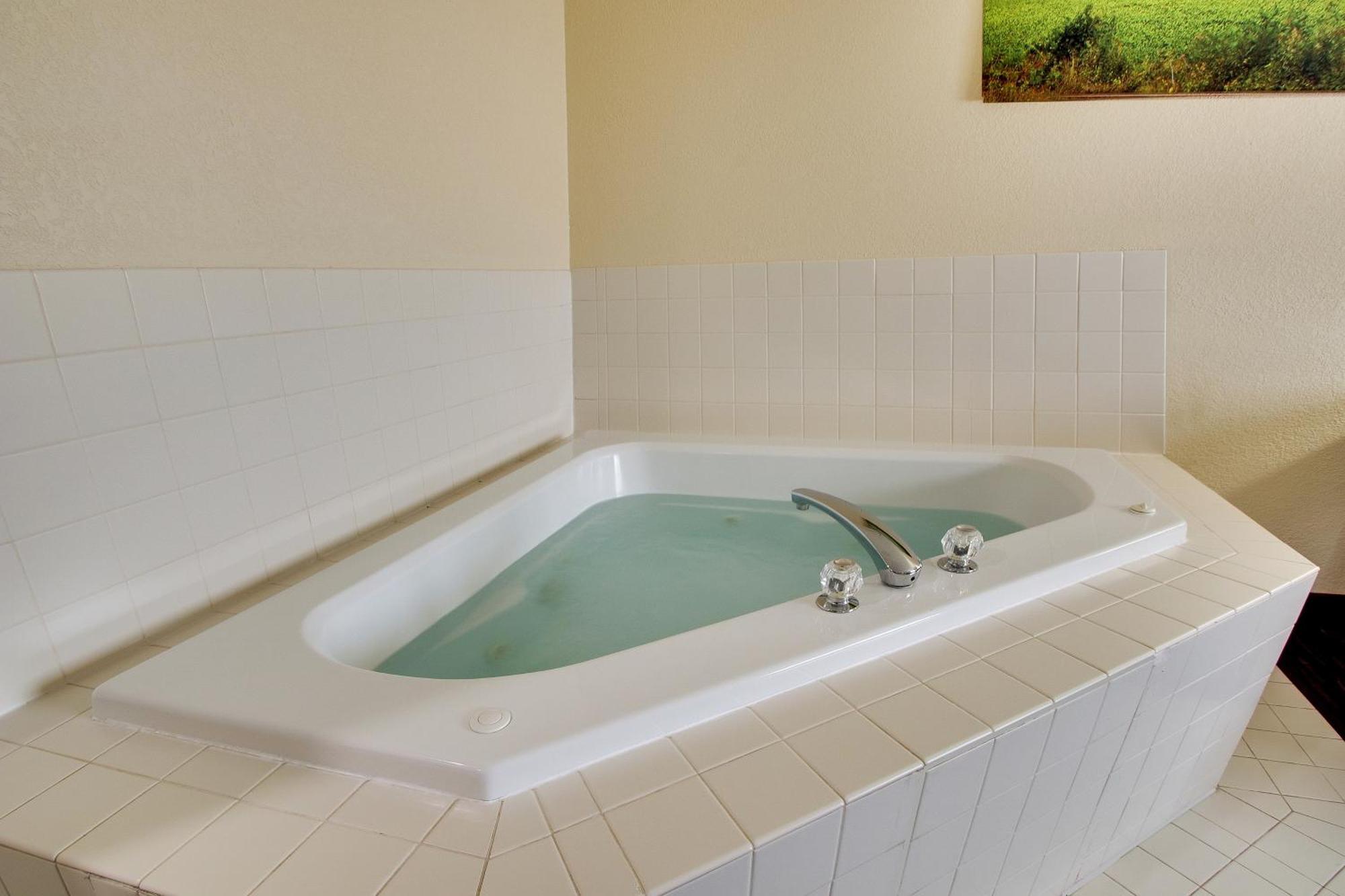 Everspring Inn & Suites Oskaloosa Dış mekan fotoğraf