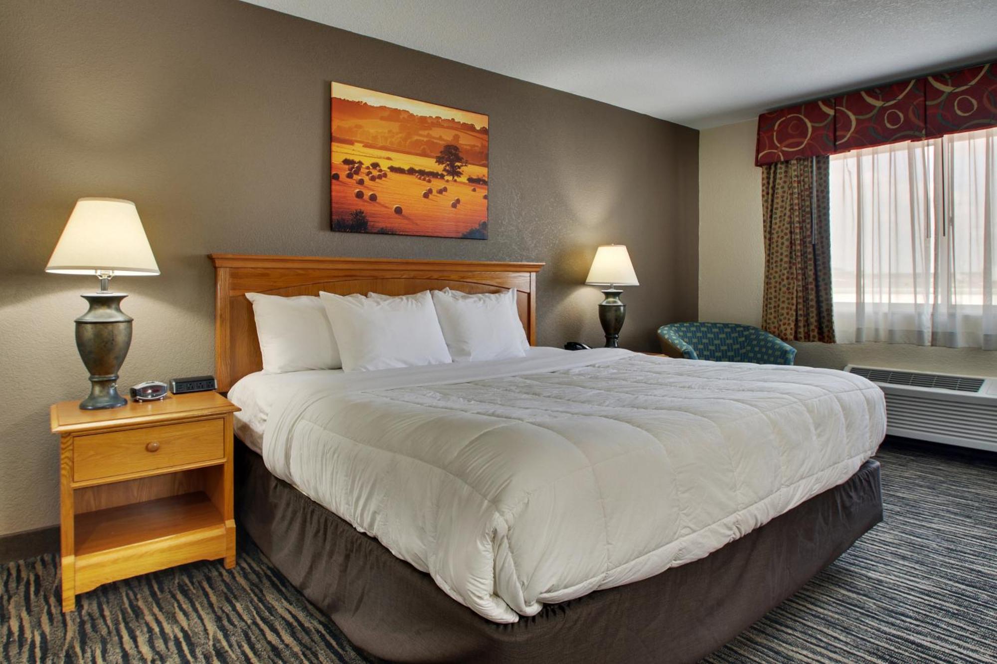 Everspring Inn & Suites Oskaloosa Dış mekan fotoğraf