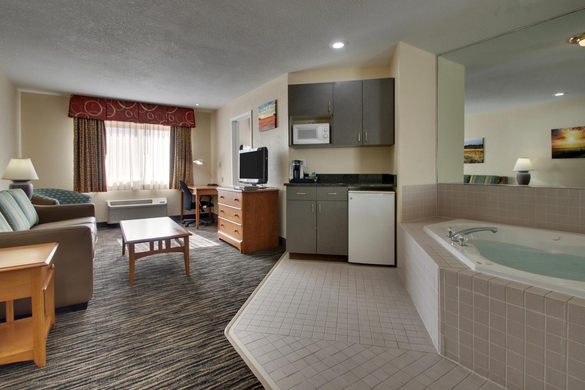 Everspring Inn & Suites Oskaloosa Dış mekan fotoğraf