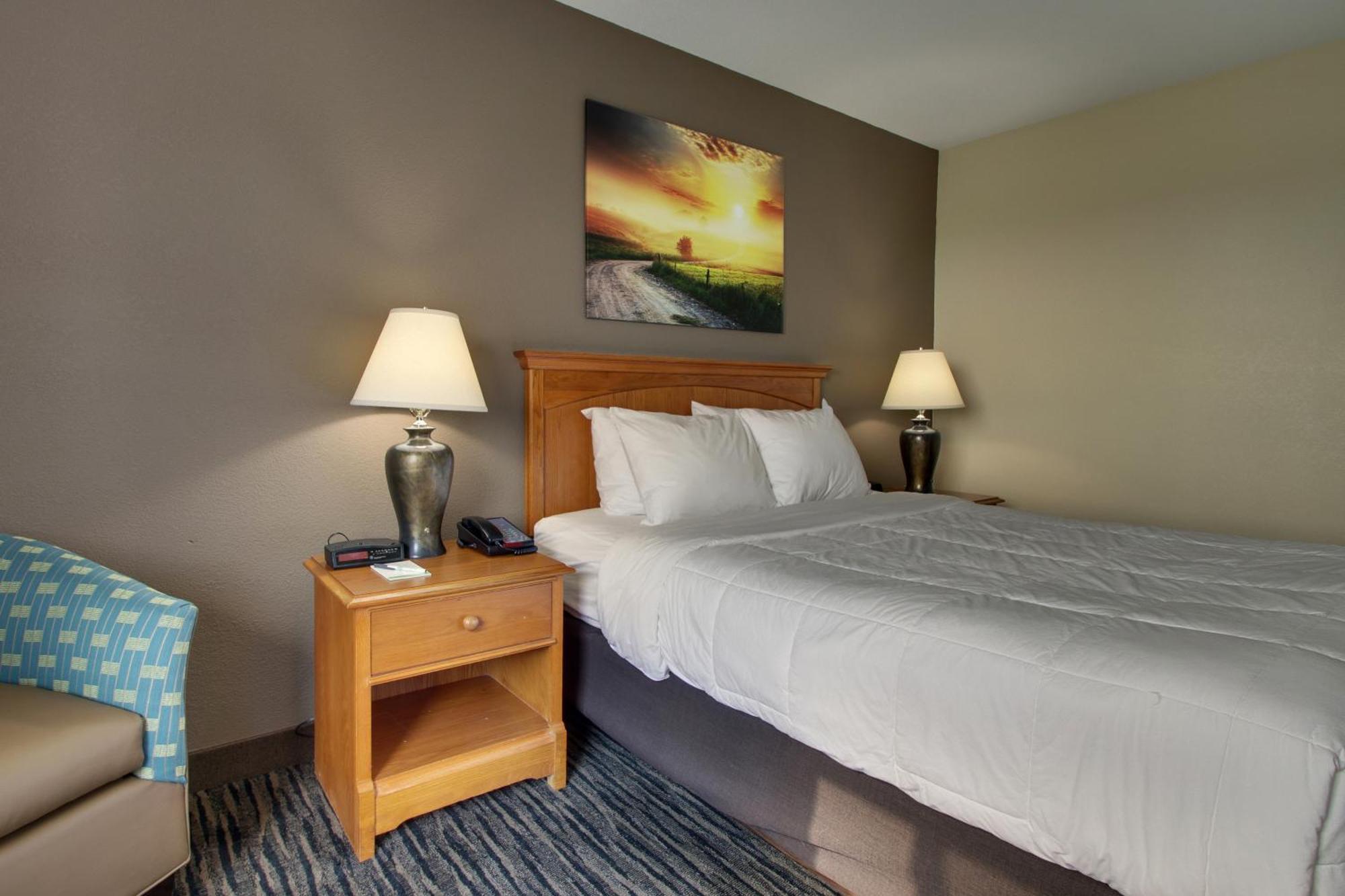 Everspring Inn & Suites Oskaloosa Dış mekan fotoğraf