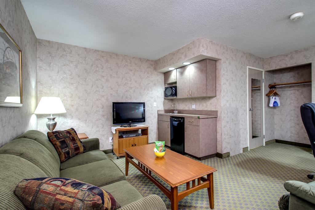 Everspring Inn & Suites Oskaloosa Oda fotoğraf