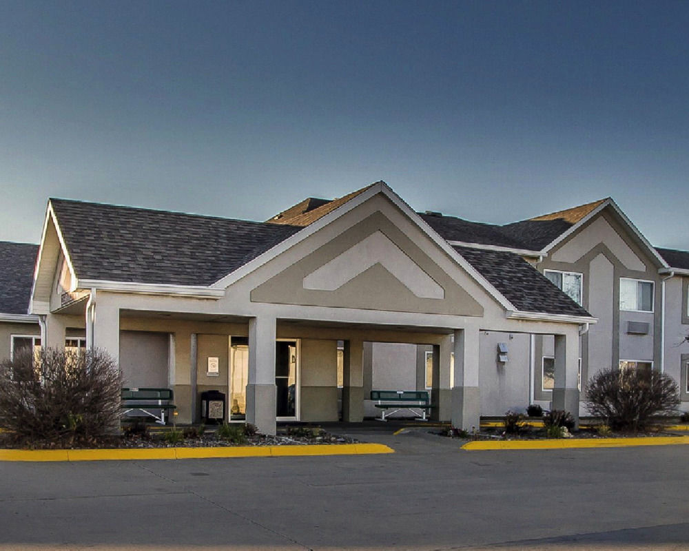 Everspring Inn & Suites Oskaloosa Dış mekan fotoğraf
