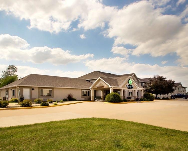 Everspring Inn & Suites Oskaloosa Dış mekan fotoğraf