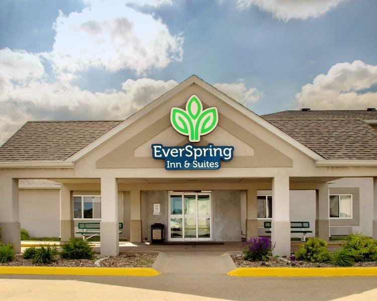 Everspring Inn & Suites Oskaloosa Dış mekan fotoğraf