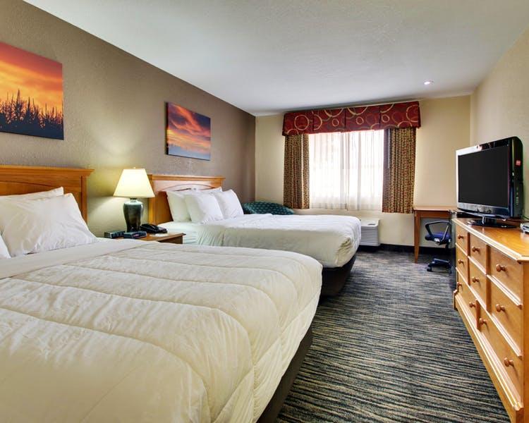 Everspring Inn & Suites Oskaloosa Dış mekan fotoğraf