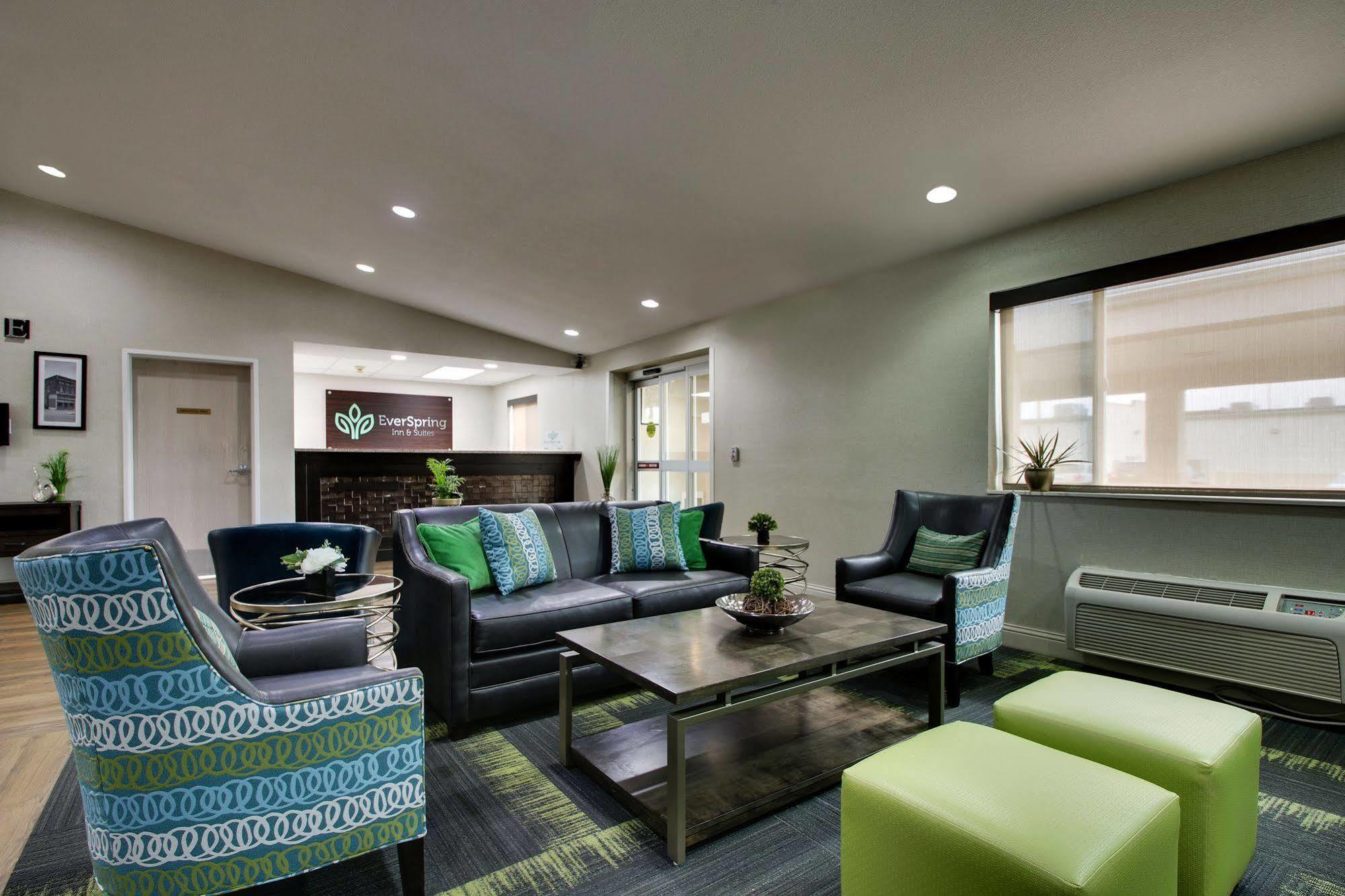 Everspring Inn & Suites Oskaloosa Dış mekan fotoğraf